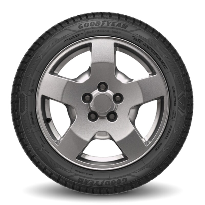 Ultra Grip® Performance Goodyear | + Tires Tires SCT